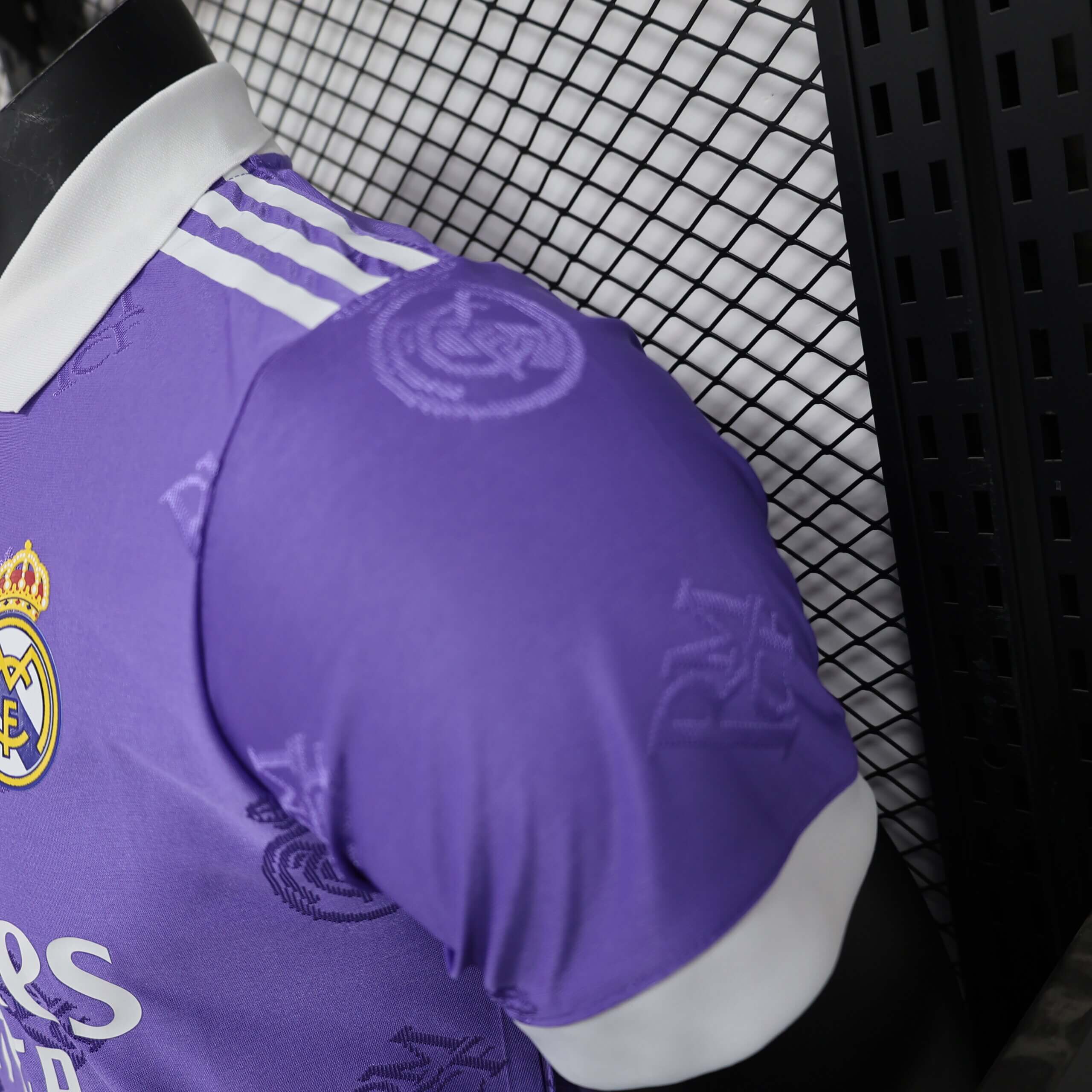 Camiseta Real Madrid 2025-26 alternativa - Image 4