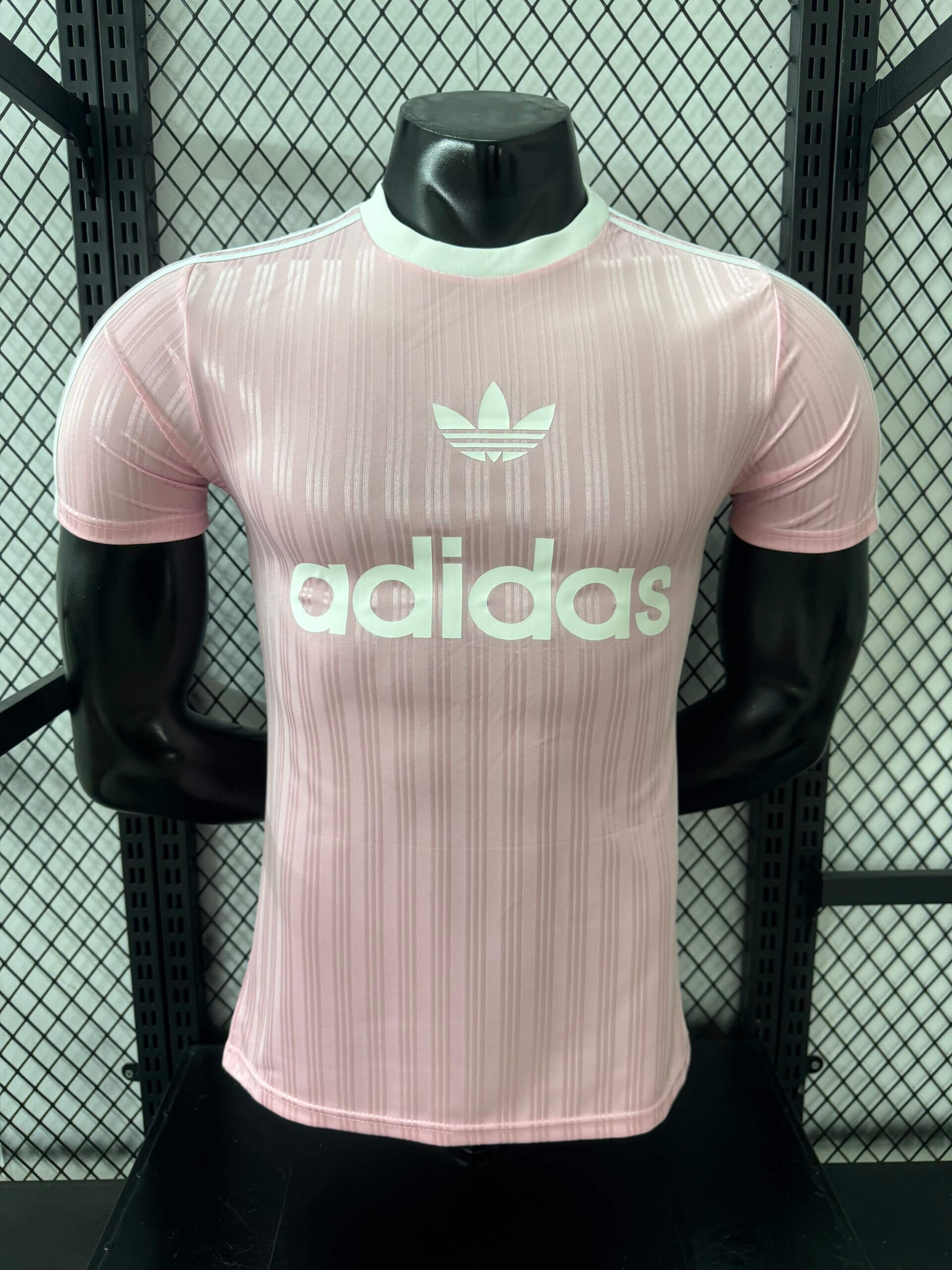 Camiseta casual Adidas crema